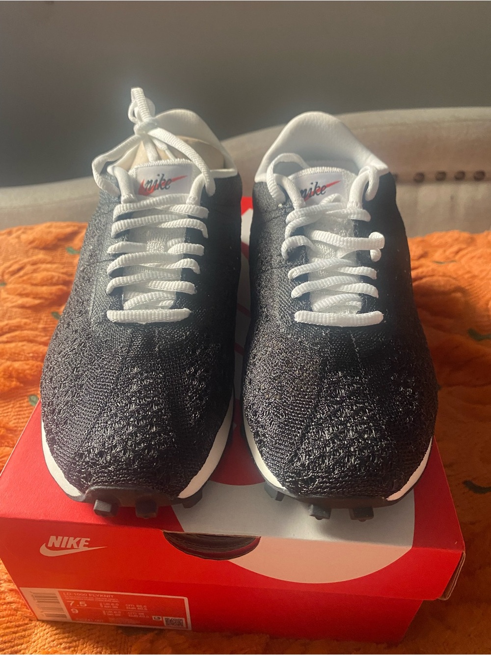 Nike Men’s Black and White Knit Sneakers